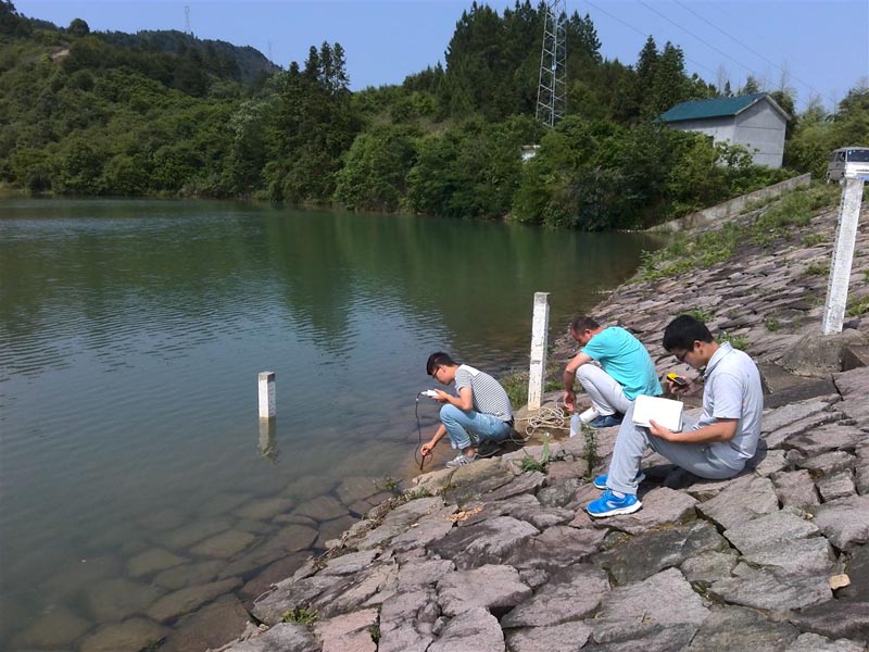 遵義市4名環(huán)保工作人員偷排污水被判刑！期限內(nèi)不得從事化工、環(huán)保等職業(yè)